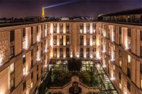 France_21_Hotel du Collectionneur Exterieur Eiffel
